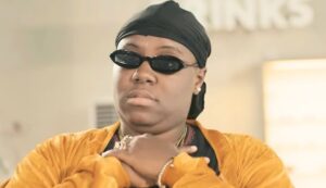 Teni-300x173 Singer Teni acknowledges sister Niniola’s vocal prowess